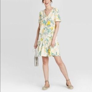 Yellow Dress Size XL (NEW)